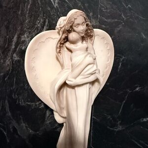 CLOUDWORKS “A Mother’s Love” Ebony Heirloom #40204 Figurine